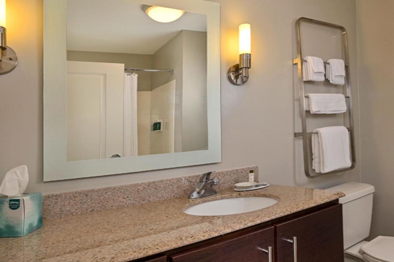 Towneplace Suites By Marriott Frederick Extérieur photo