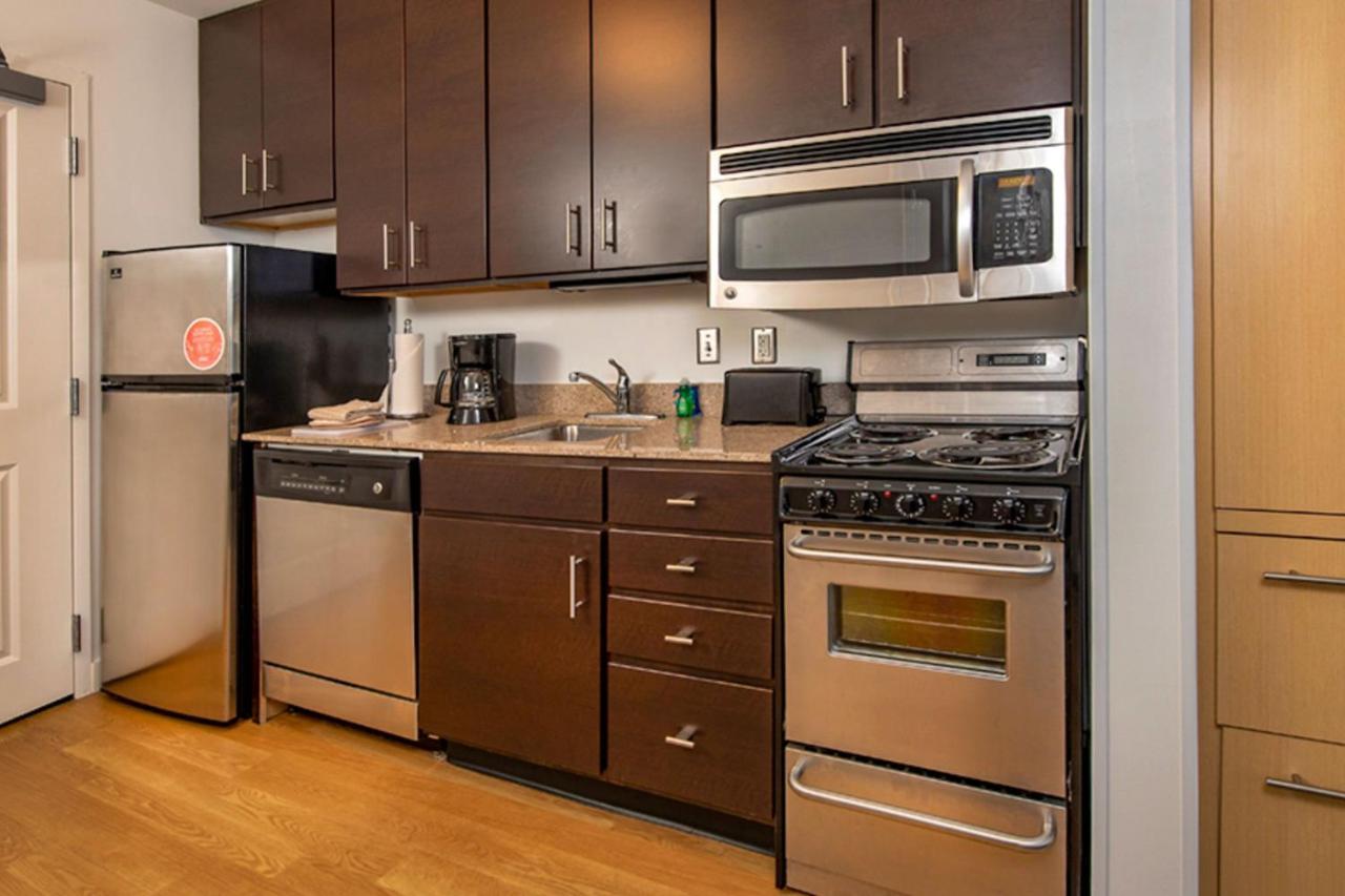 Towneplace Suites By Marriott Frederick Extérieur photo