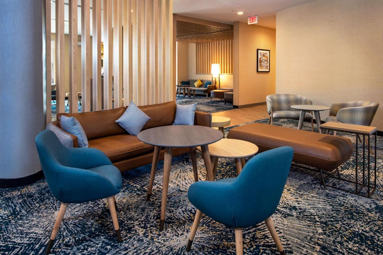 Towneplace Suites By Marriott Frederick Extérieur photo