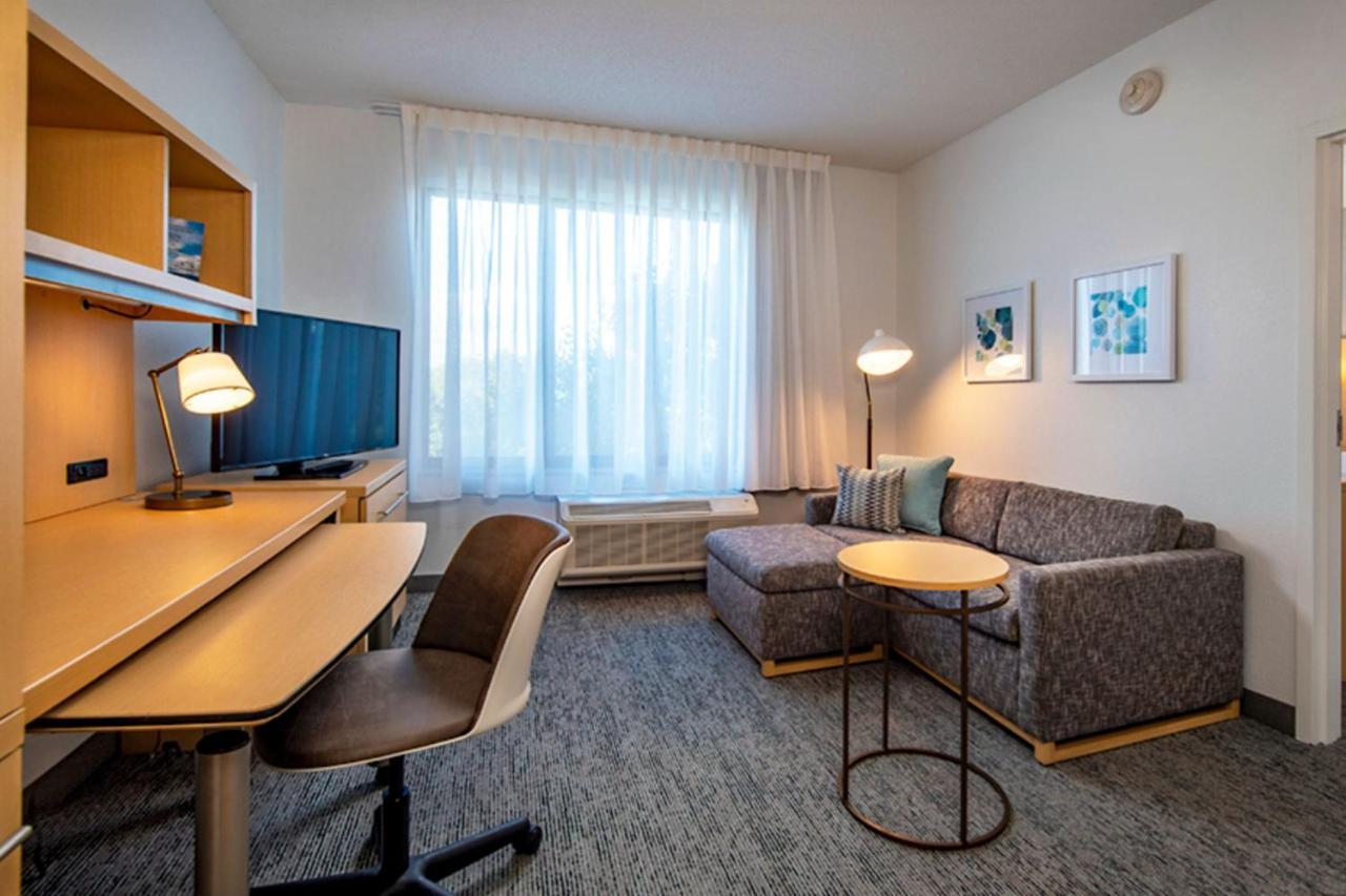 Towneplace Suites By Marriott Frederick Extérieur photo