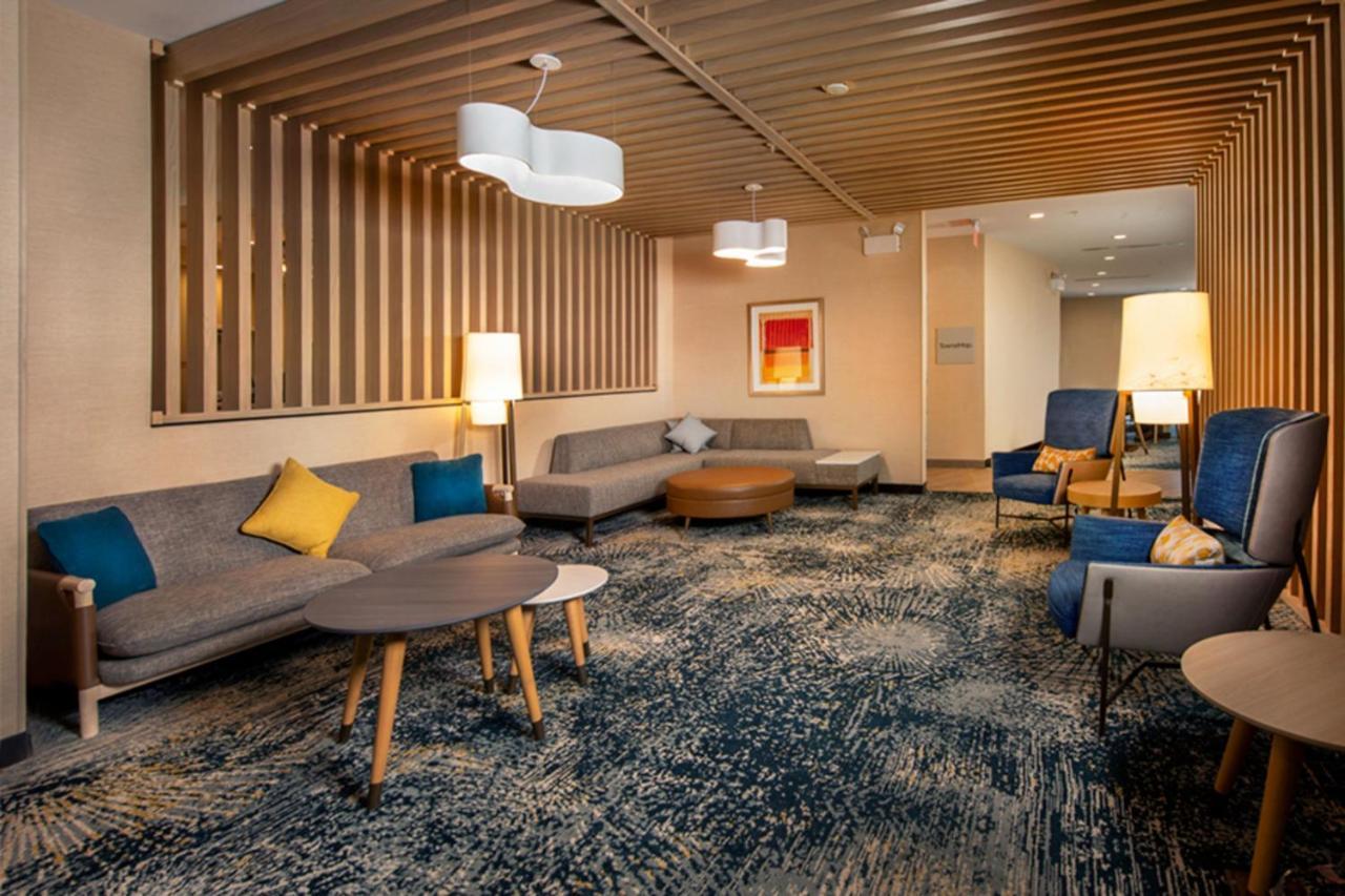 Towneplace Suites By Marriott Frederick Extérieur photo