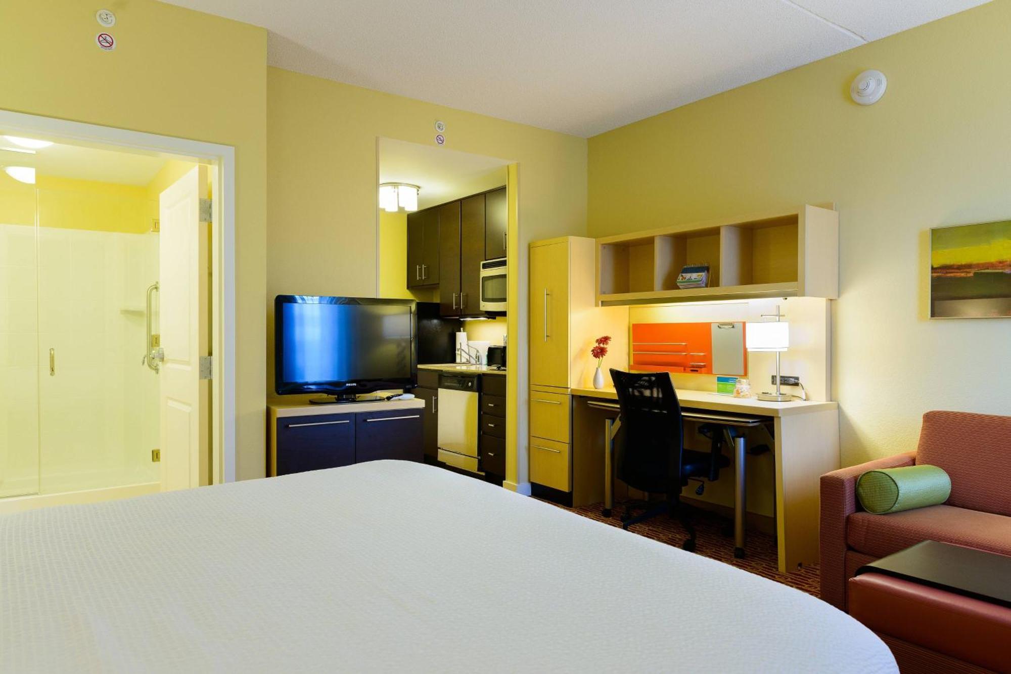 Towneplace Suites By Marriott Frederick Extérieur photo