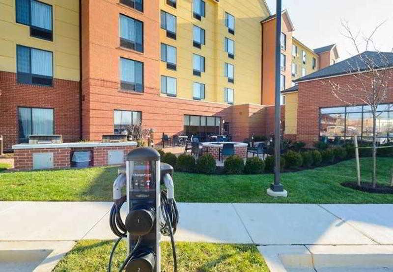 Towneplace Suites By Marriott Frederick Extérieur photo